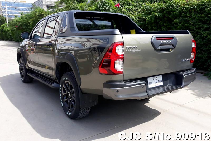 Toyota Hilux in Metallic Bronze Oxide for Sale Image 2